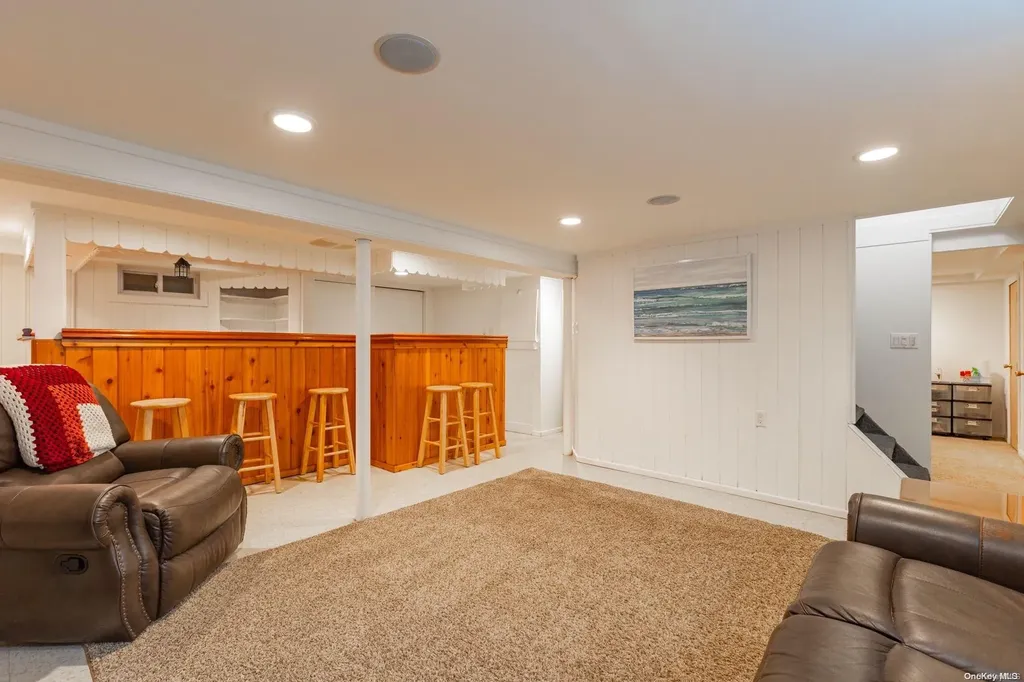 35 Hemlock Street Islip NY 11751