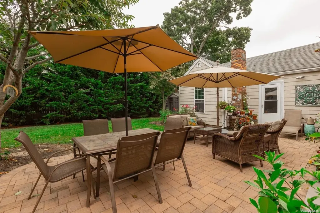 35 Hemlock Street Islip NY 11751
