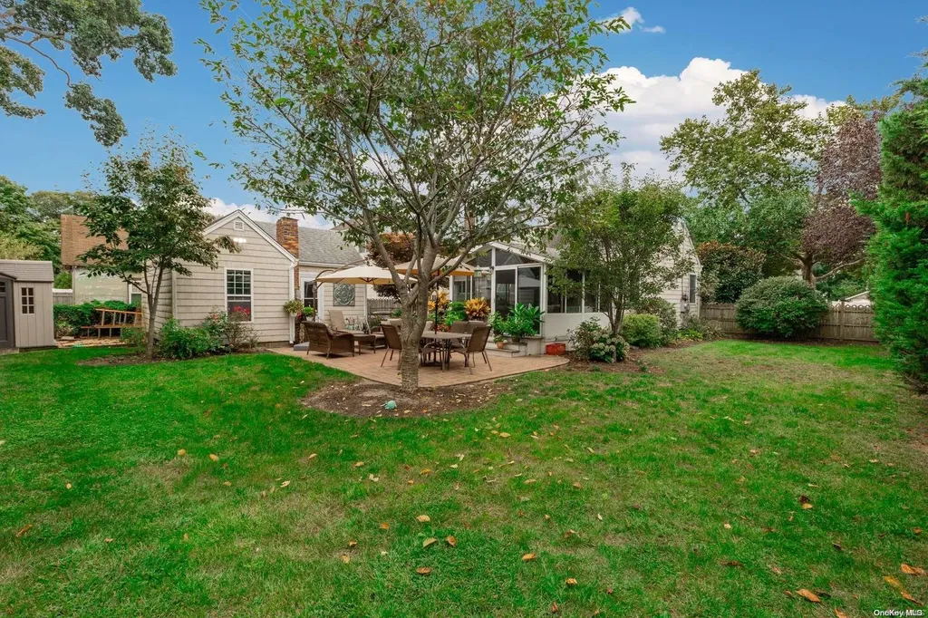 35 Hemlock Street Islip NY 11751