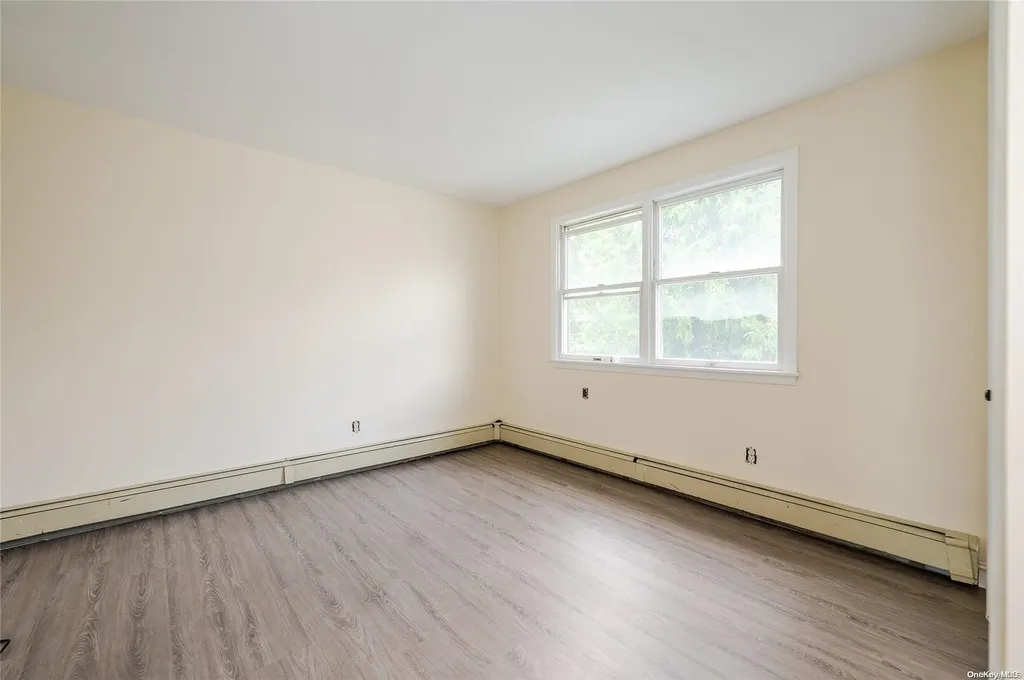 3116 Roxbury Road Oceanside NY 11572