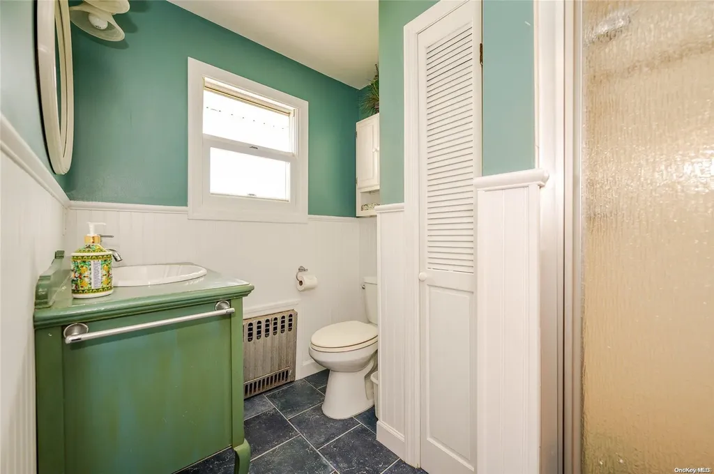 3116 Roxbury Road Oceanside NY 11572