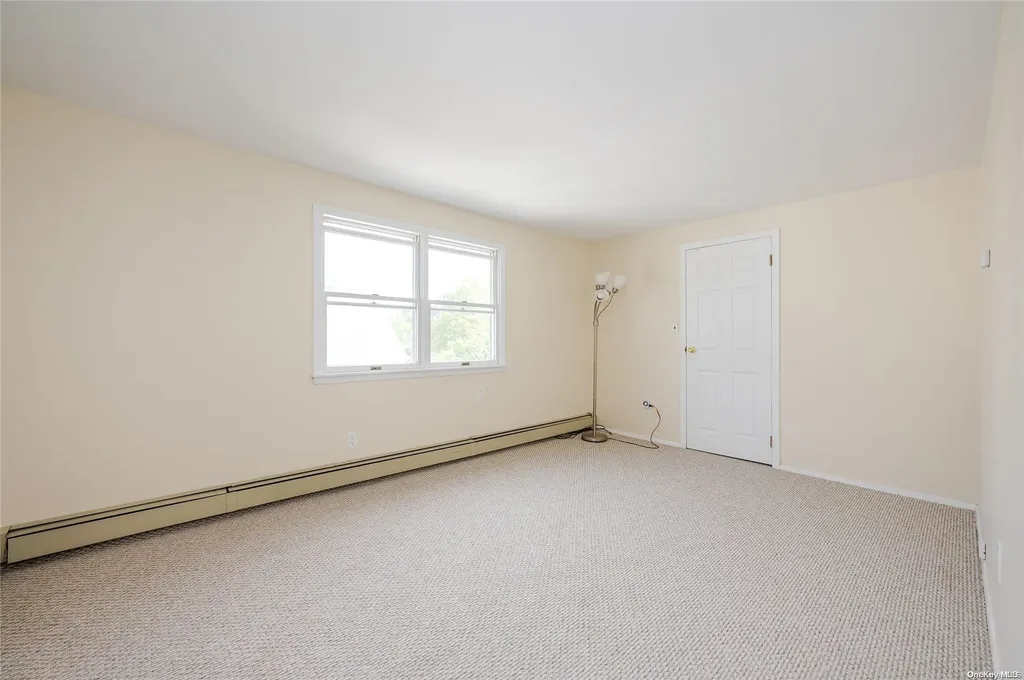 3116 Roxbury Road Oceanside NY 11572