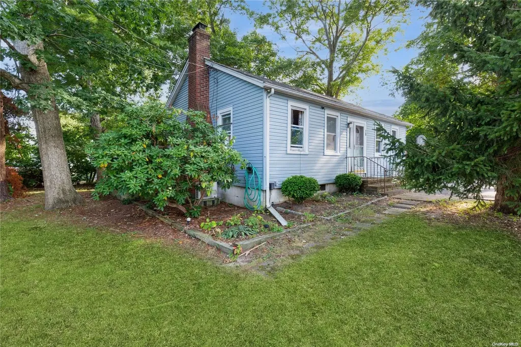 79 Rose Drive Ronkonkoma NY 11779