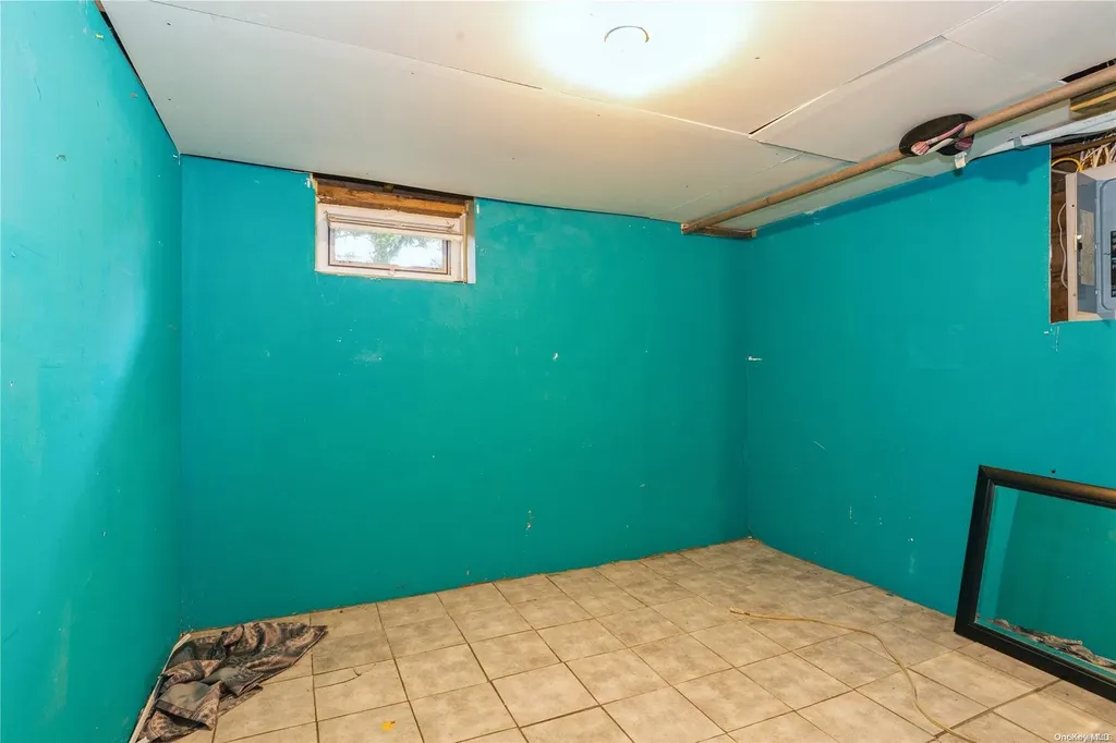 79 Rose Drive Ronkonkoma NY 11779