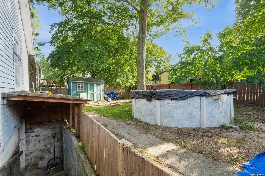 79 Rose Drive Ronkonkoma NY 11779