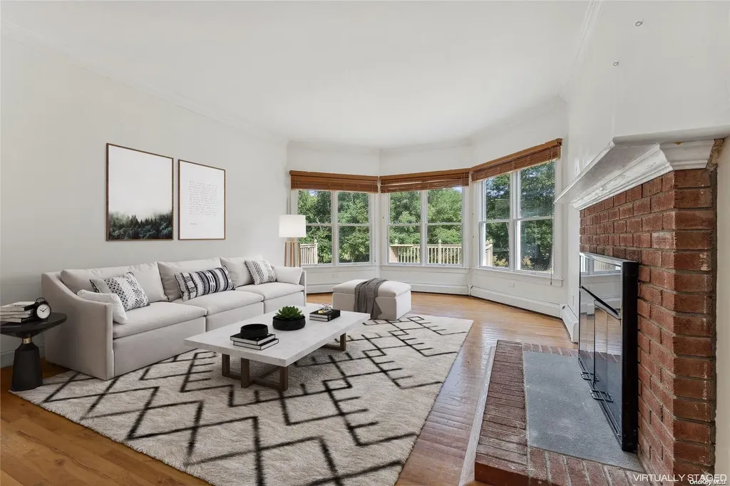 330 Shore Lane Peconic NY 11958