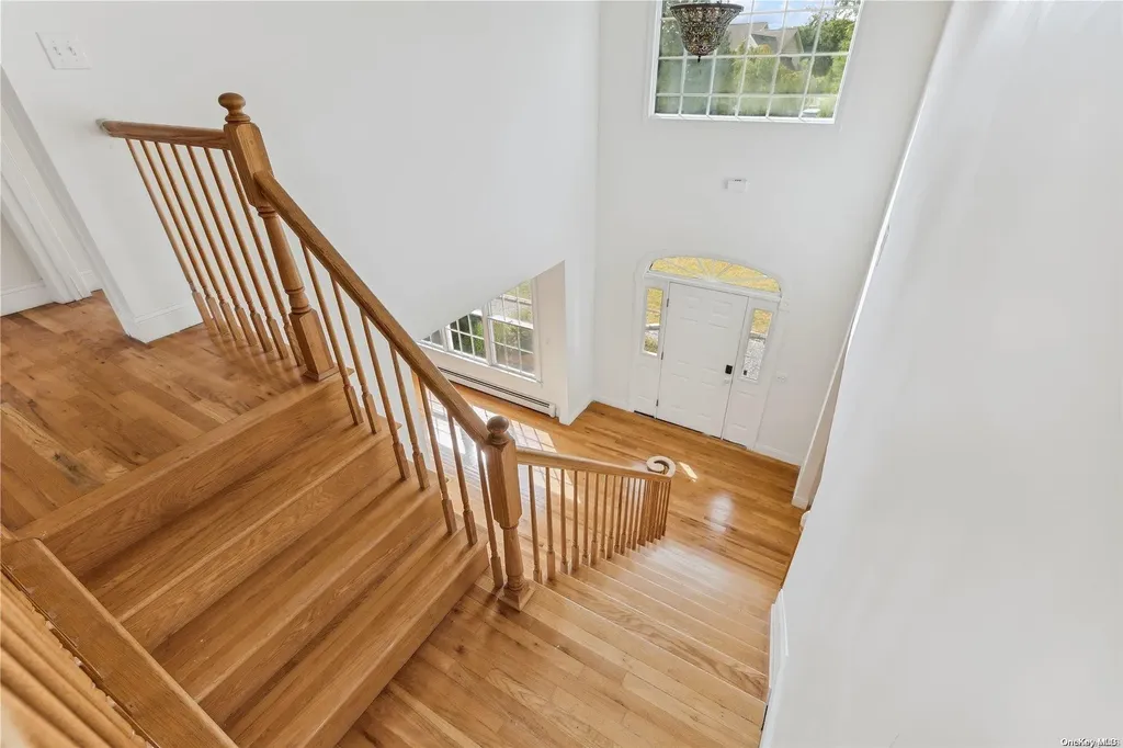 330 Shore Lane Peconic NY 11958