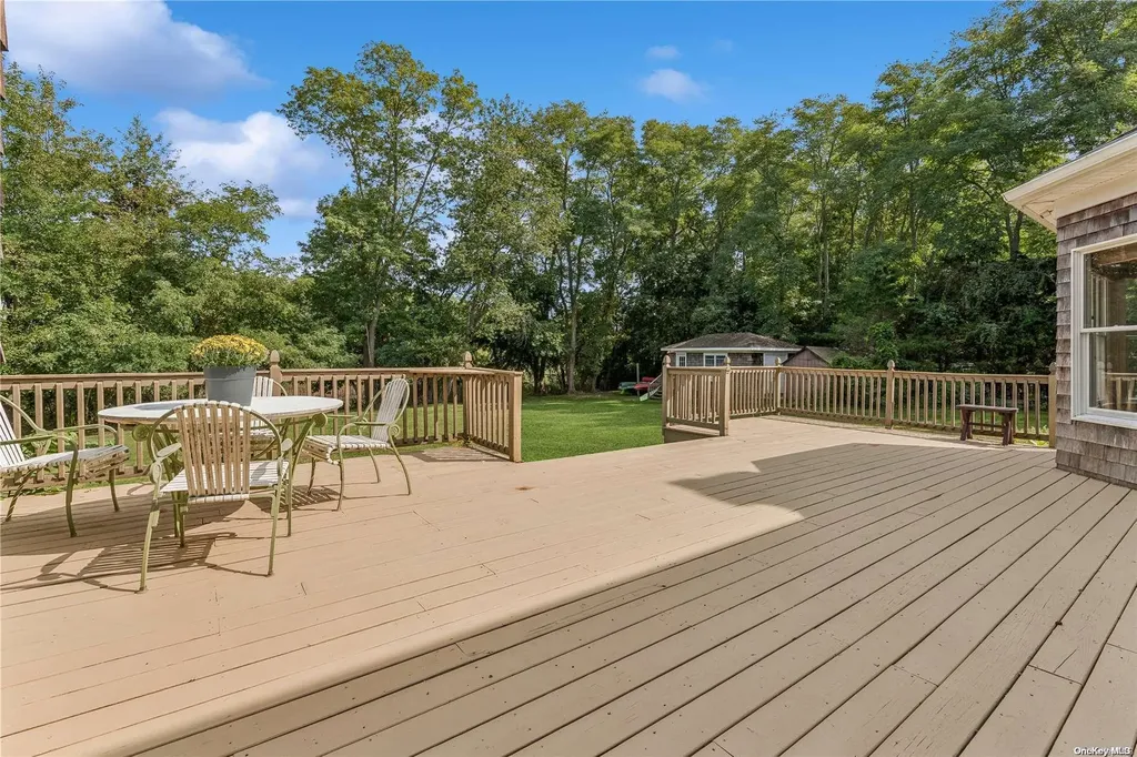 330 Shore Lane Peconic NY 11958