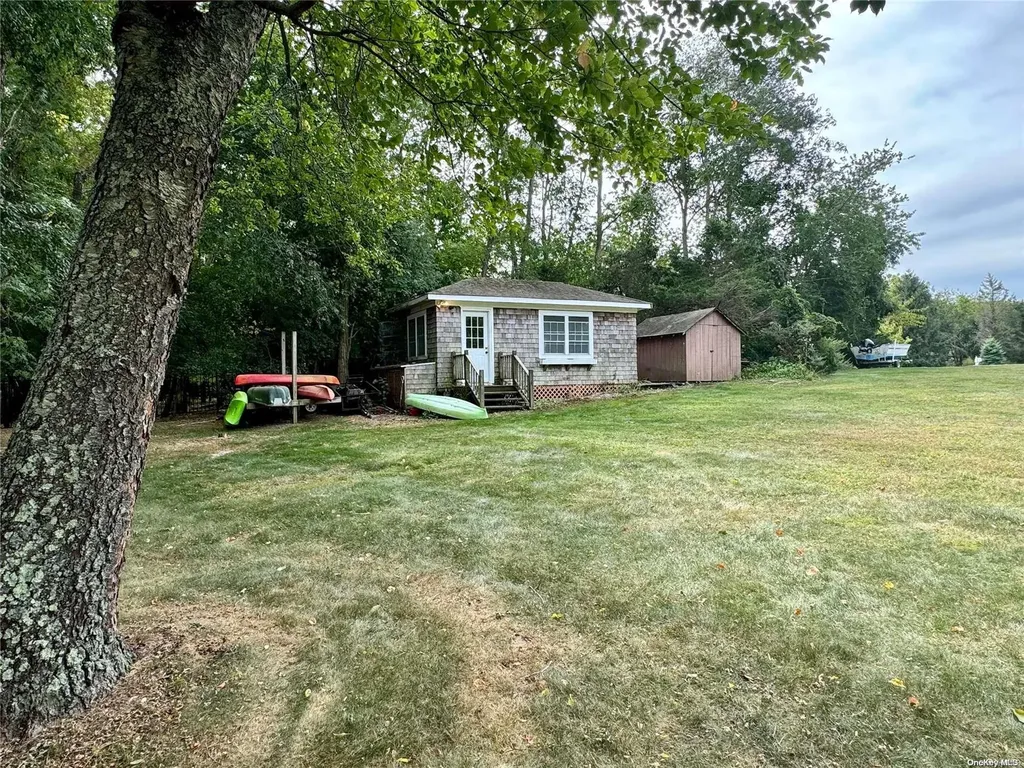 330 Shore Lane Peconic NY 11958