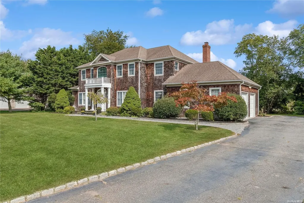 330 Shore Lane Peconic NY 11958