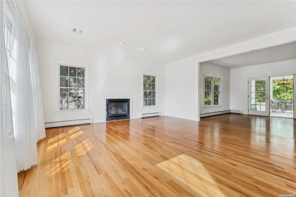 330 Shore Lane Peconic NY 11958