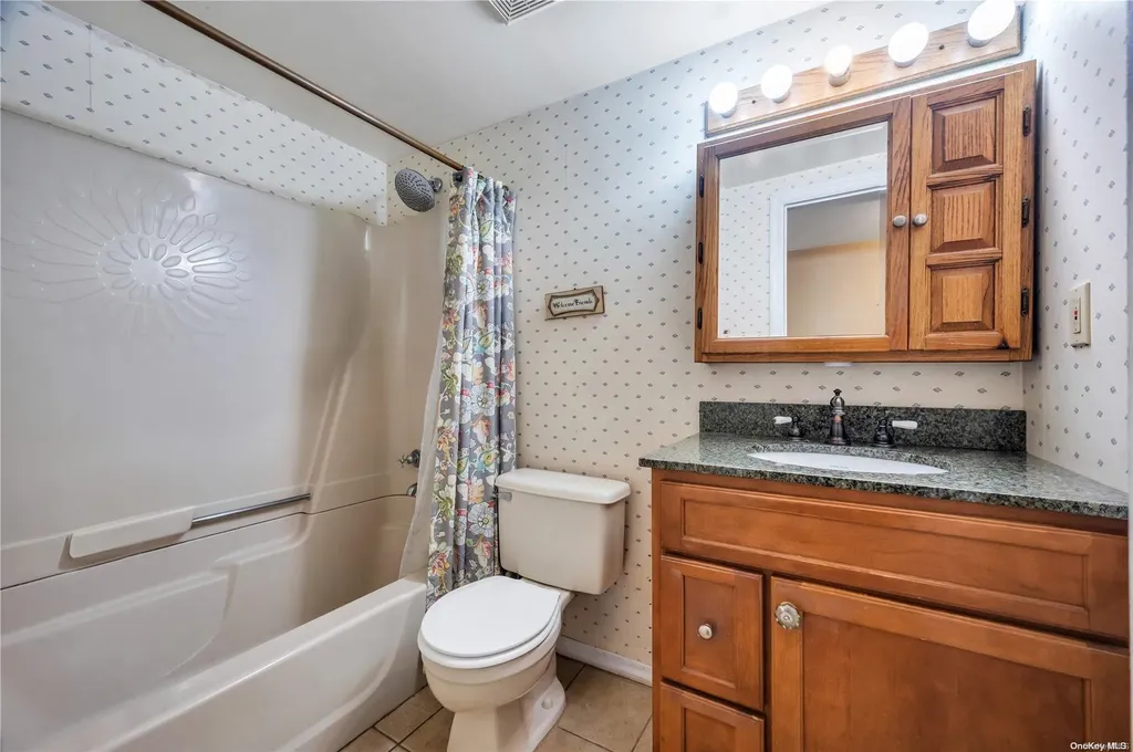 2 Sandpiper Lane Centereach NY 11720