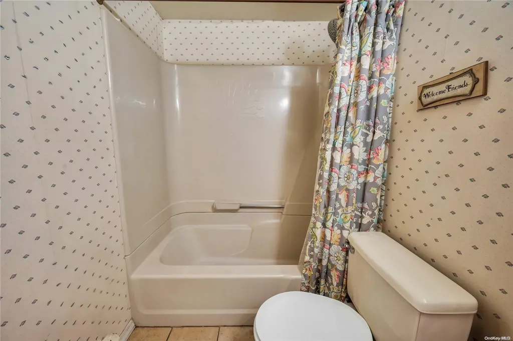 2 Sandpiper Lane Centereach NY 11720
