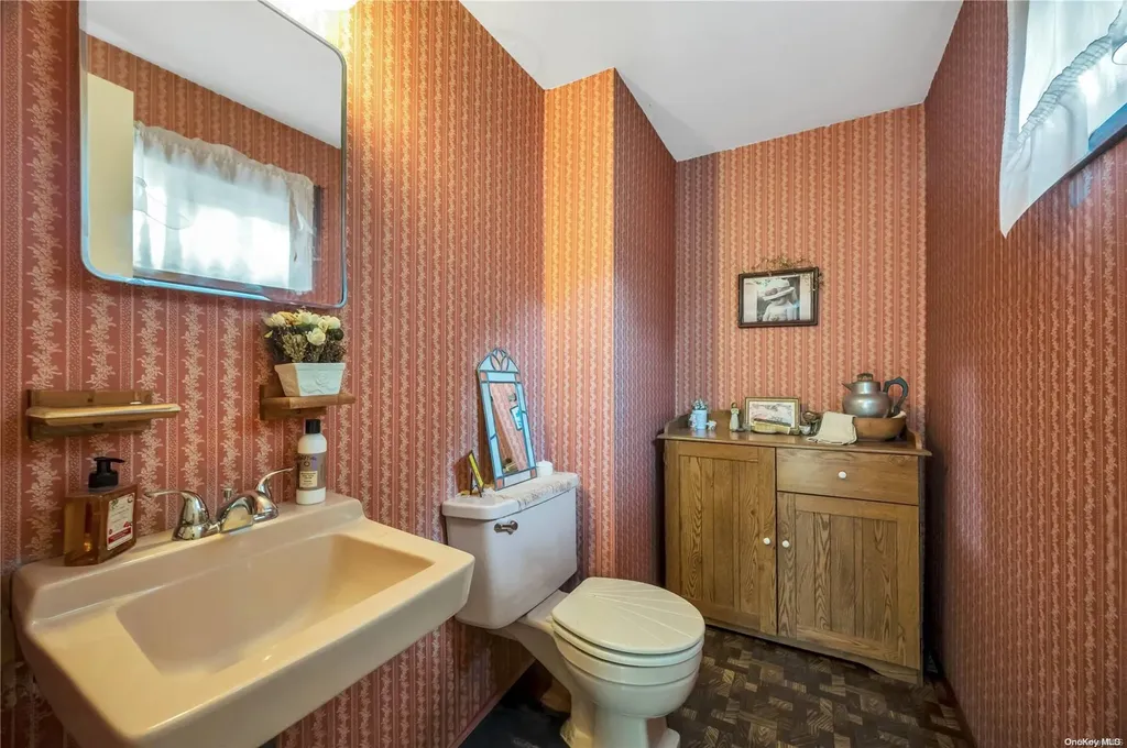 2 Sandpiper Lane Centereach NY 11720
