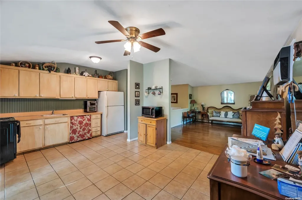 2 Sandpiper Lane Centereach NY 11720