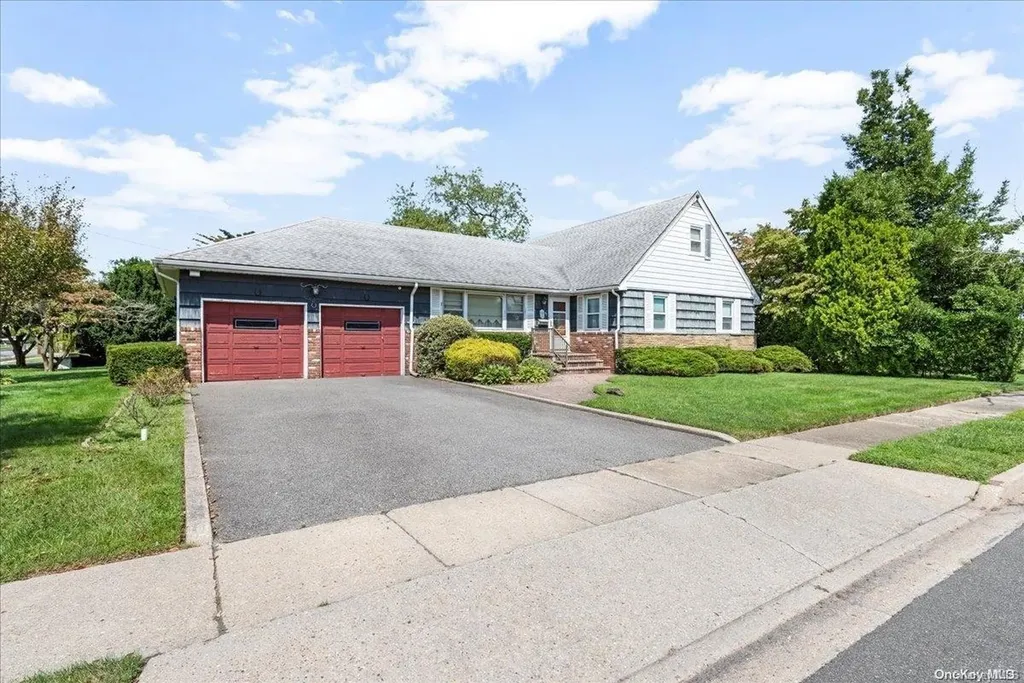47 William Street Bethpage NY 11714