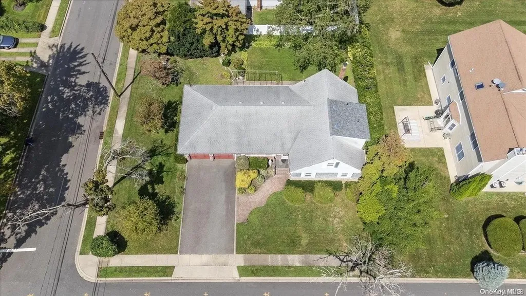 47 William Street Bethpage NY 11714