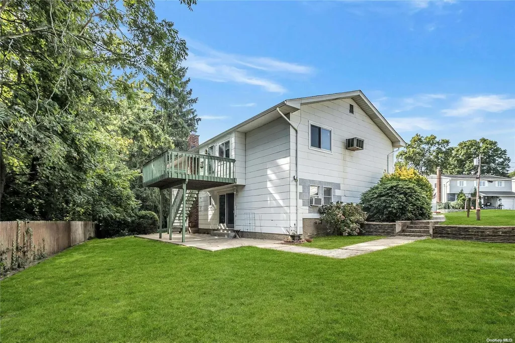 7 Felms Court Bethpage NY 11714
