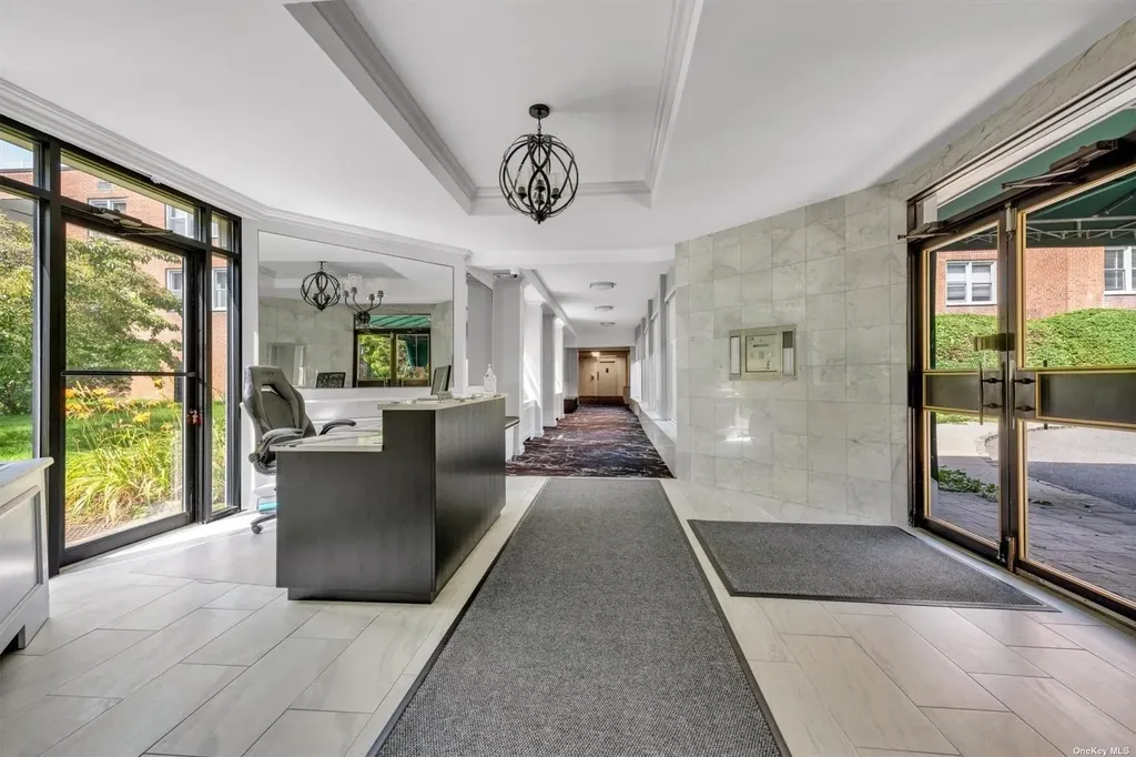 1390 Broadway Hewlett NY 11557