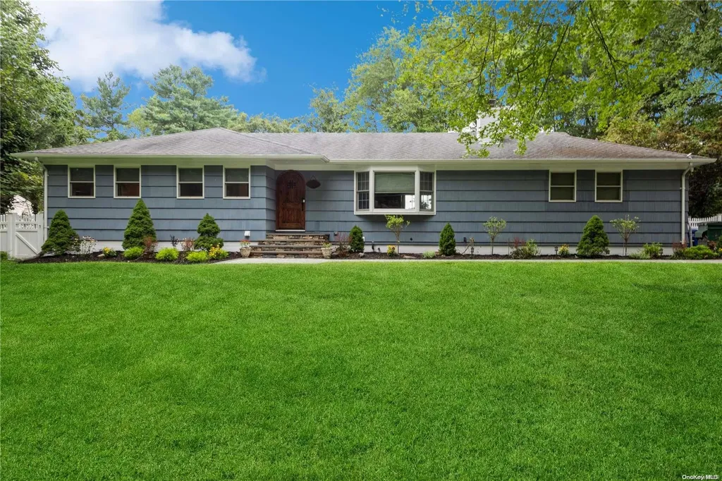 41 New Mill Road Smithtown NY 11787