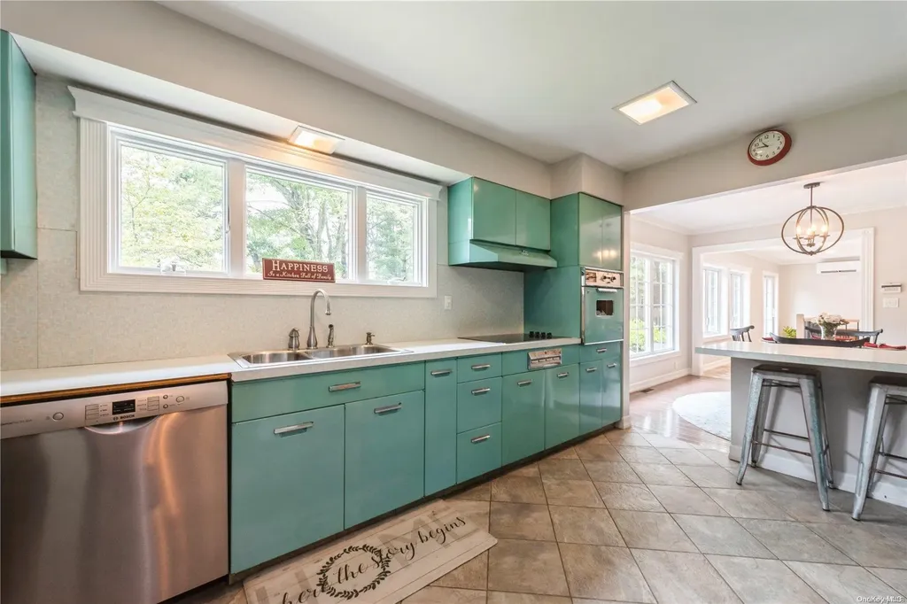41 New Mill Road Smithtown NY 11787
