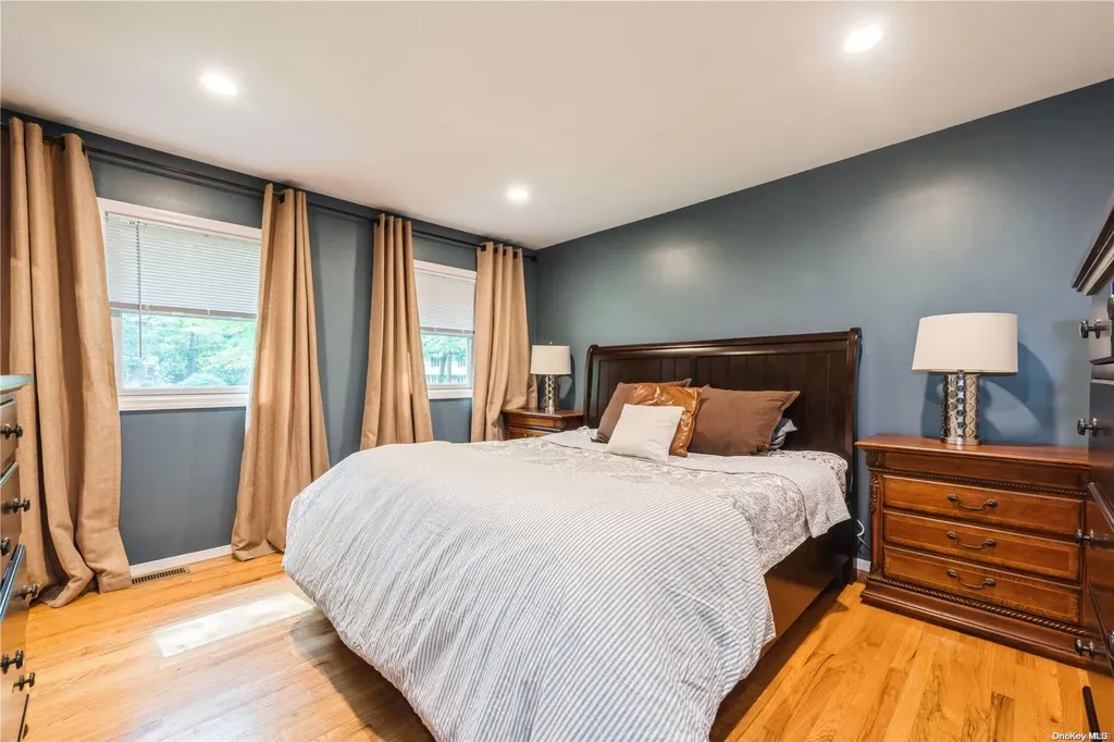 41 New Mill Road Smithtown NY 11787