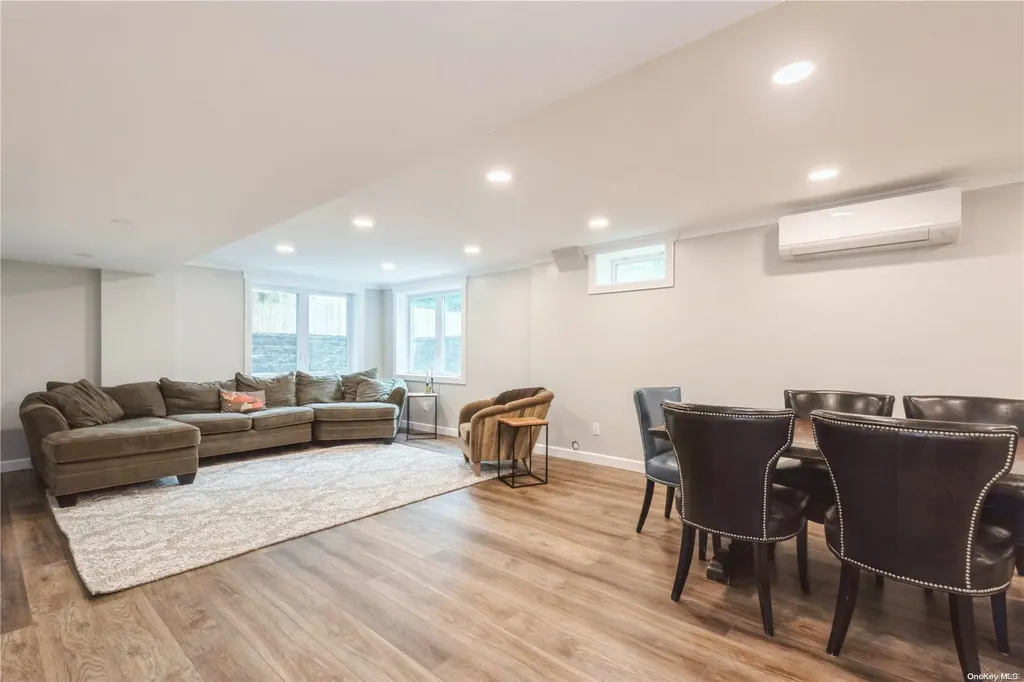 41 New Mill Road Smithtown NY 11787