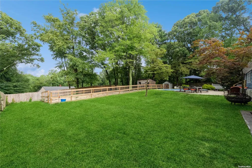 41 New Mill Road Smithtown NY 11787