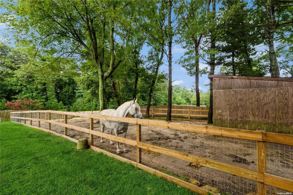 41 New Mill Road Smithtown NY 11787