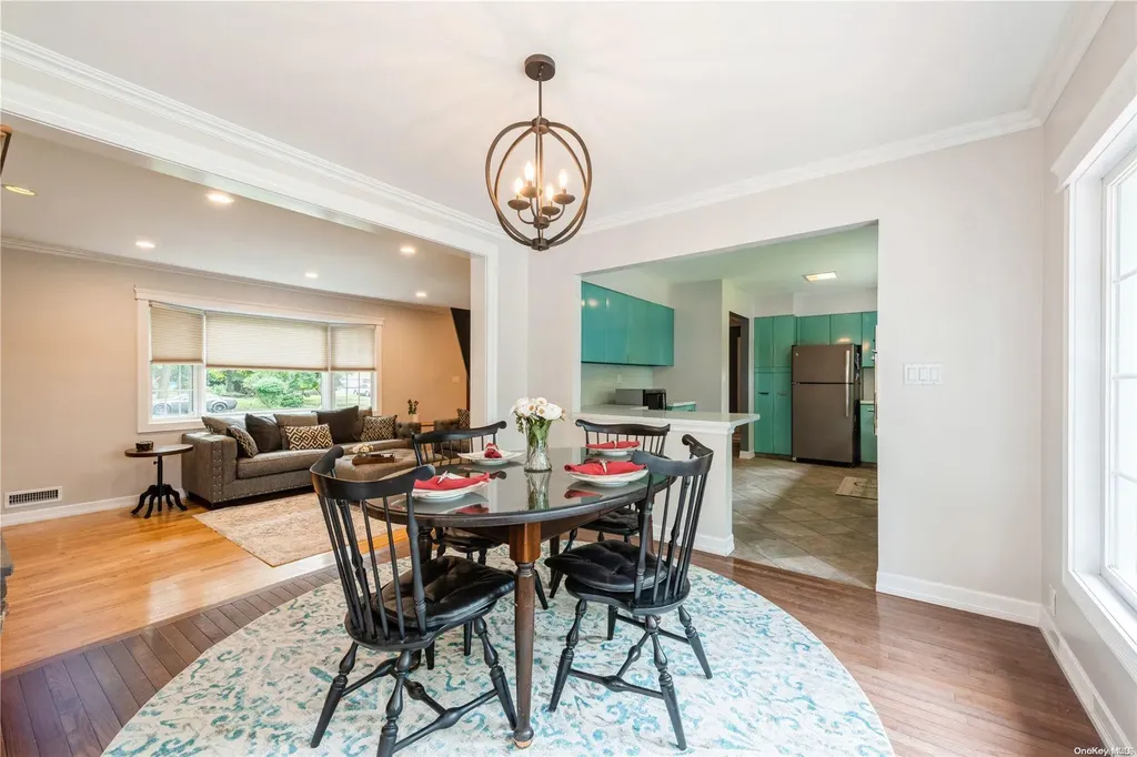 41 New Mill Road Smithtown NY 11787