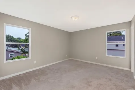 77 Hemlock Drive Mastic Beach NY 11951