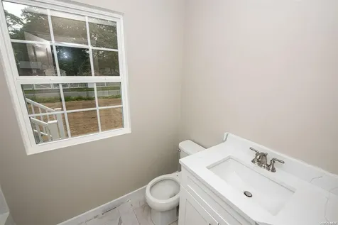 77 Hemlock Drive Mastic Beach NY 11951