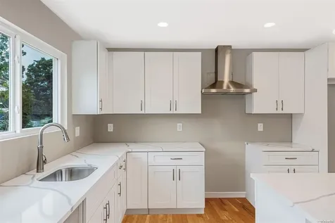 77 Hemlock Drive Mastic Beach NY 11951