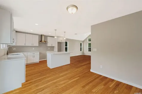 77 Hemlock Drive Mastic Beach NY 11951