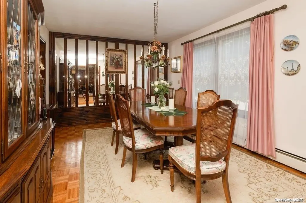 7 Bevy Hollow Road Setauket NY 11733