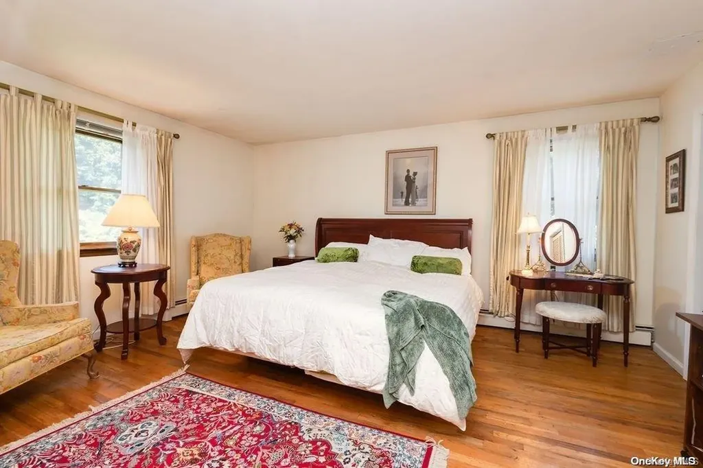 7 Bevy Hollow Road Setauket NY 11733