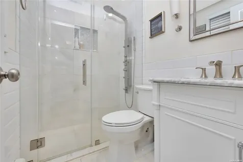 202 Livingston Avenue Babylon NY 11702