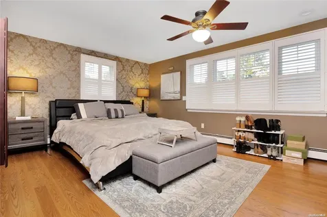 202 Livingston Avenue Babylon NY 11702