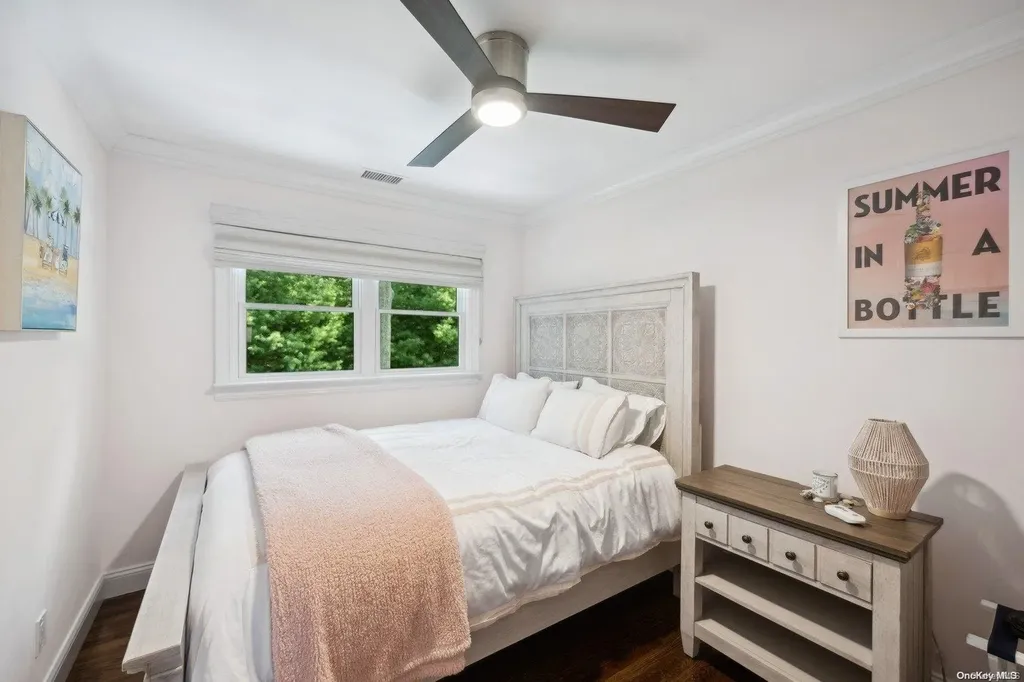124 Bridies Path Southampton NY 11968