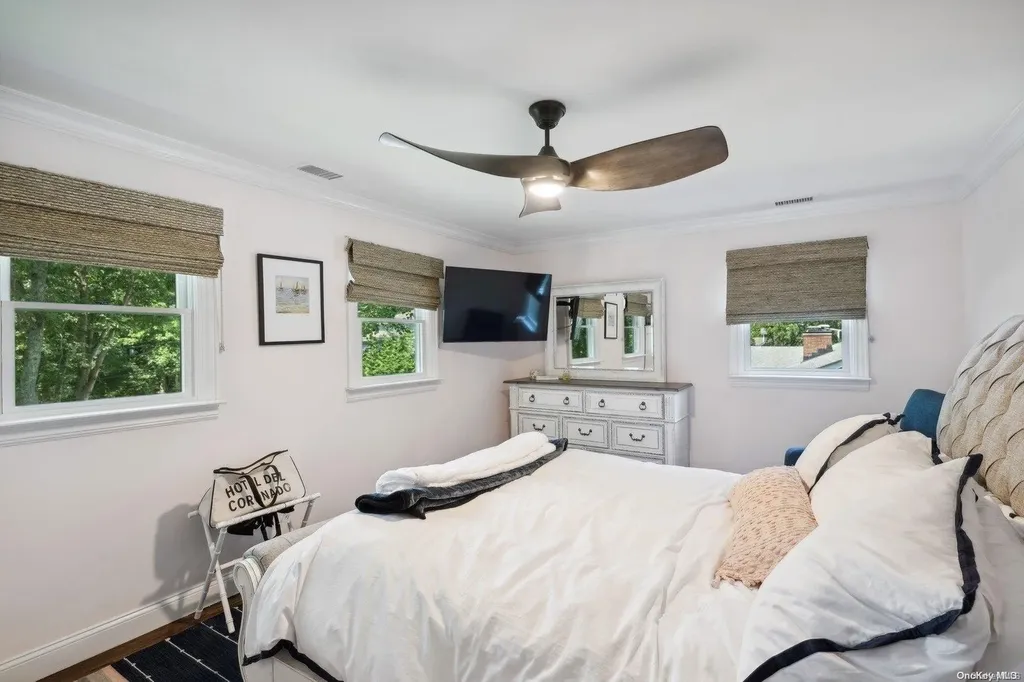 124 Bridies Path Southampton NY 11968