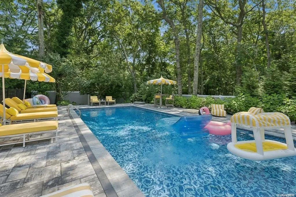 124 Bridies Path Southampton NY 11968