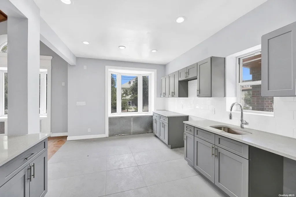 616 E 52nd Street Brooklyn NY 11203