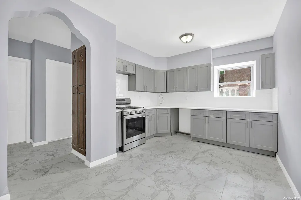 616 E 52nd Street Brooklyn NY 11203