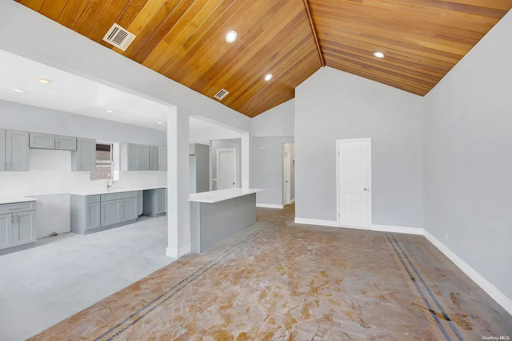 616 E 52nd Street Brooklyn NY 11203