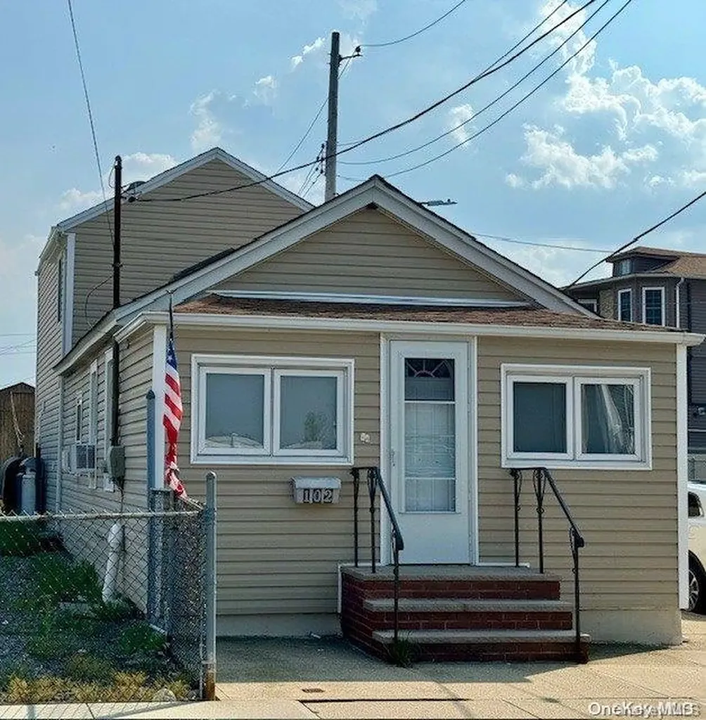 102 E 6th Road Broad Channel NY 11693