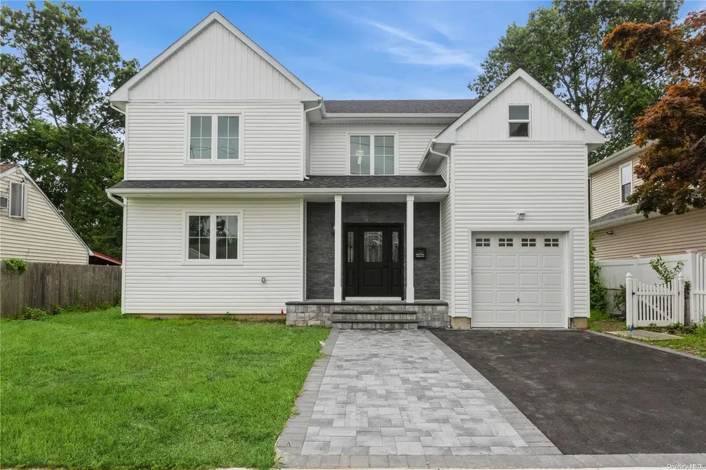 5 Relda Street Plainview NY 11803