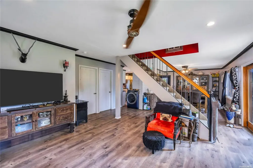 14 Rigger Lane Levittown NY 11756
