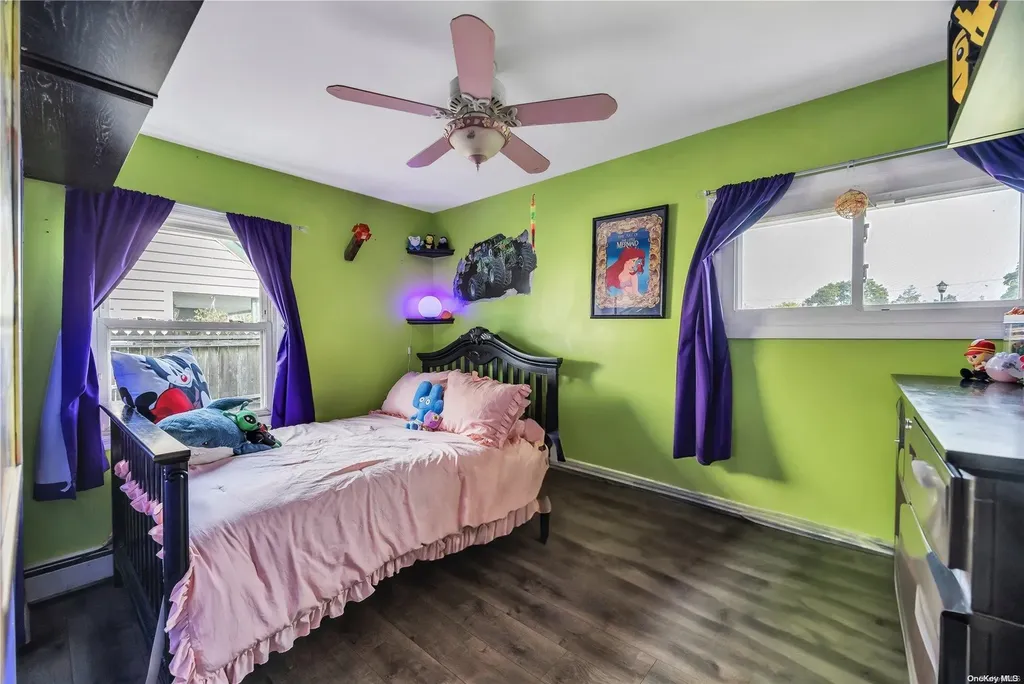 14 Rigger Lane Levittown NY 11756