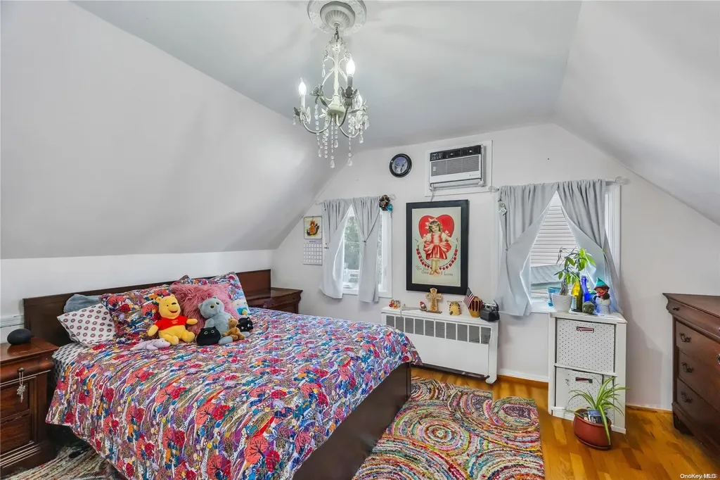 14 Rigger Lane Levittown NY 11756