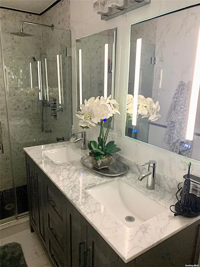 82 Barry Drive Westbury NY 11590